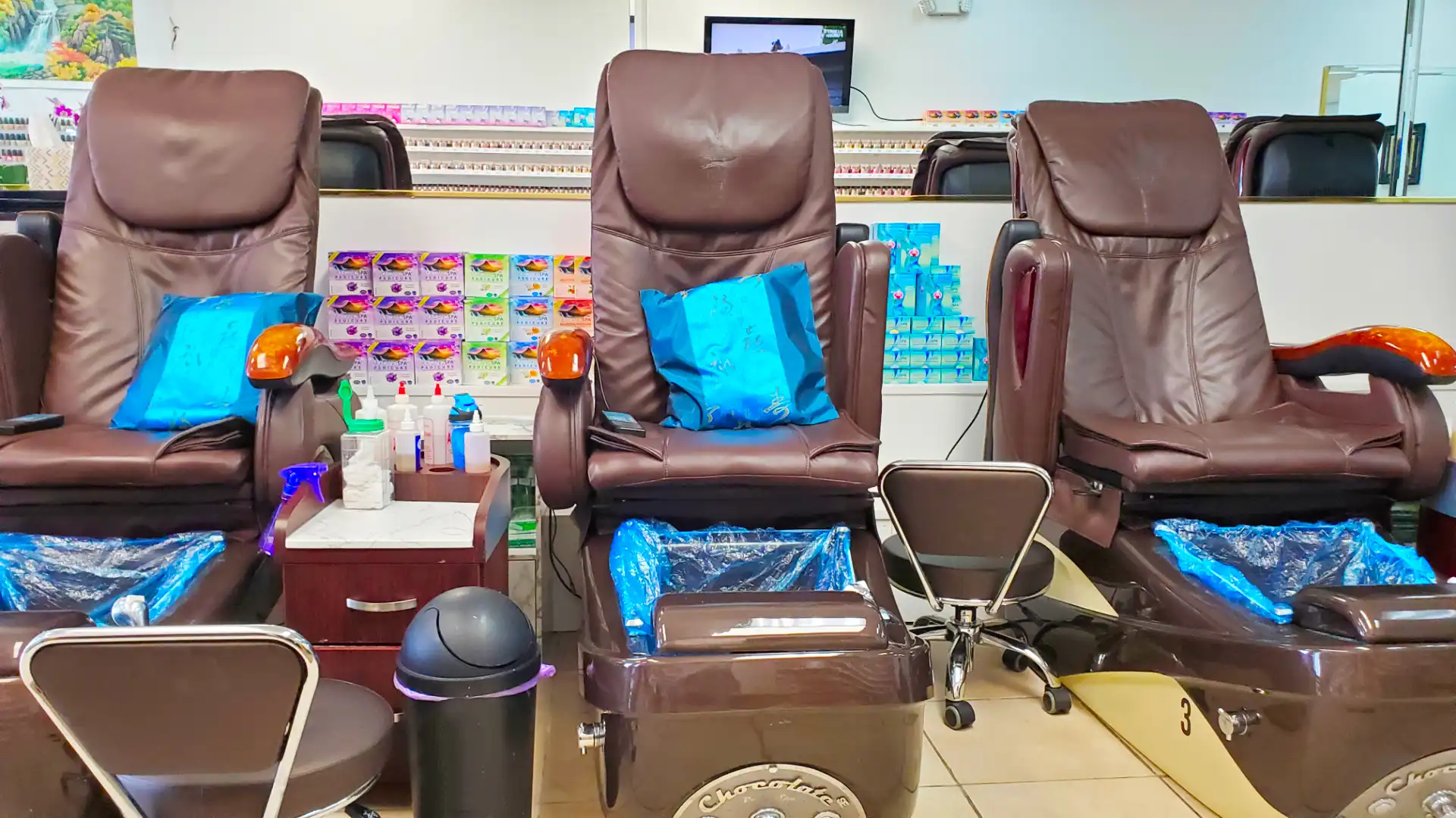 Comfortable Nail Salon Experience Comfortable Nail Salon Experience